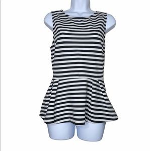 (518) Attention Fit & Flare Top